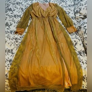 Elegant Gold Women's Dress